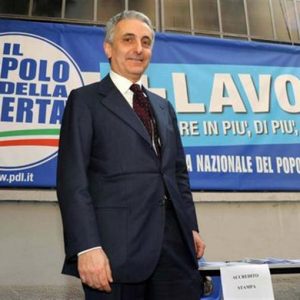 Quagliariello (PDL) corrige Berlusconi sur l'IMU, mais ne pouvait-il pas le lui dire avant ?