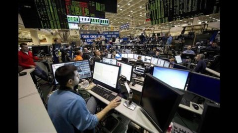 Faíscas entre Bolsas de Valores: a Bolsa Intercontinental compra a Nyse-Euronext. Esta manhã o Milan está negativo