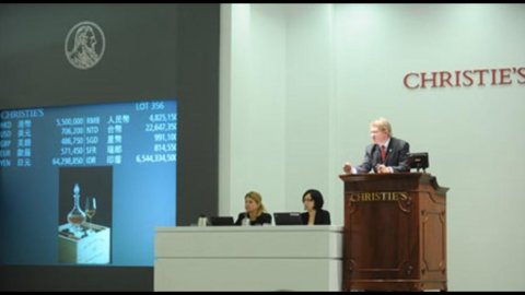 Christie's в 2012 году второй год подряд лидирует среди аукционов, посвященных винам.