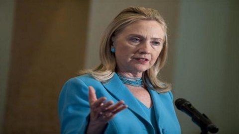 Usa, Hillary Clinton hospitalized for suspected thrombosis