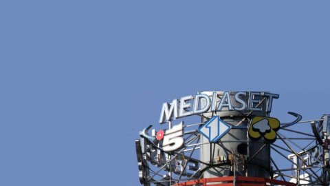 Borsa, Mediaset strappa su integrazione con pay-tv Spagna