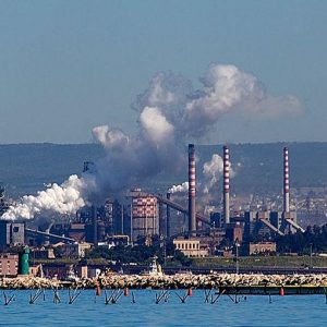 Ilva, Renzi: “Dai Riva 1,3 miliardi per risanare Taranto”