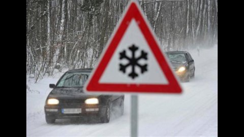 Mau tempo, nova onda ártica a partir de 6 de fevereiro: neve principalmente no Centro-Sul