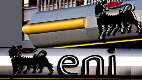 Eni in correzione su timori Libia