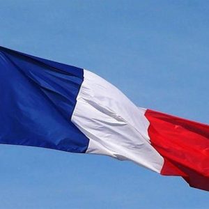 Francia, Standard & Poor’s taglia il rating: da AA+ a AA
