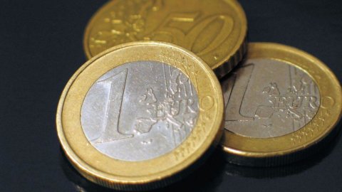 Spreads, Btp et euro au plus bas et répit en bourse après le rallye