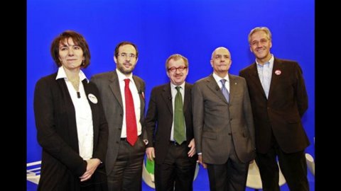 Lombardia, vince Maroni: l’alleanza con Berlusconi salva la Lega