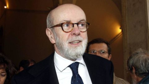 Intesa Sanpaolo meglio delle attese: utile netto a 306 milioni, dividendo confermato o superiore