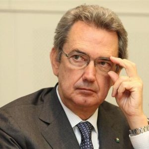 Bernabè a Sky: “Non auspicabili nuove elezioni a breve e impossibile uscire dall’euro”