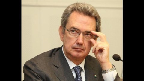 Bernabè a Sky: “Non auspicabili nuove elezioni a breve e impossibile uscire dall’euro”