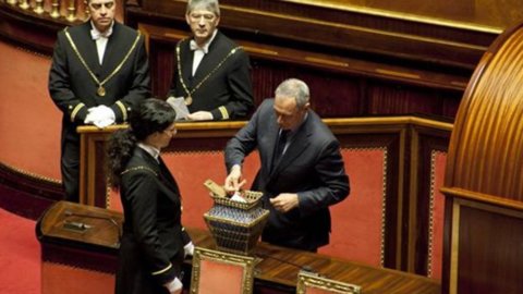 Senat, Grasso pleacă din Partidul Democrat: merge la Mdp?