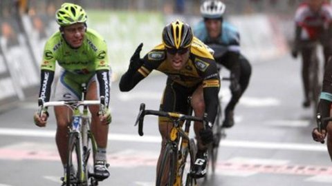 Ciclismo, Milano-Sanremo: sorpresa Ciolek, il tedesco vince davanti a Sagan e Cancellara