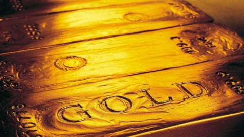 DAL BLOG DI ALESSANDRO FUGNOLI (Kairos) – Oro e petrolio: grande occasione d’acquisto o trappola?