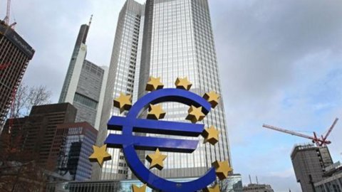 ECB, rates confirmed at historic low: 0,75%