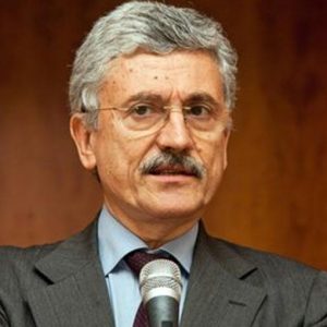 D'Alema trifft Renzi in Florenz: "Es ist ein Fehler, ihn von den großen Wählern für die Quirinale auszuschließen"