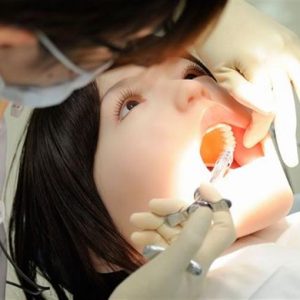 Crisi, un terzo famiglie italiane non porta più figli dal dentista