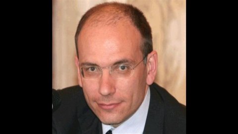 Gouvernement Letta, il n'y a pas de grands noms mais c'est un gouvernement avec beaucoup d'innovations