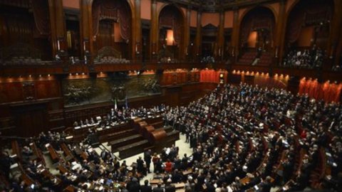 Governo Letta: dalla Camera ok alla fiducia, oggi tocca al Senato