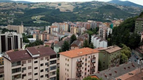 Mercato immobiliare mai così male dal 1985: -25,7% nel 2012