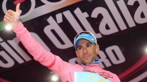 Giro d’Italia: Nibali trionfa sulle Tre Cime, è il sigillo del padrone