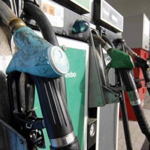 Carburanti: prezzi sostanzialmente stabili