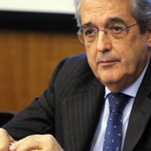 Spending review rafforzata: 32 miliardi al 2016