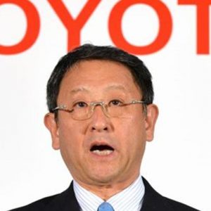 Toyota отзывает 242 тысячи автомобилей