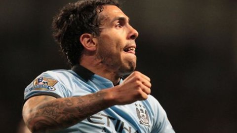 Derby tra Milan e Juve per Tevez: rossoneri in pole, dribbling bianconero per Higuain e Jovetic