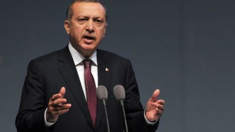 Turchia: pugno di ferro di Erdogan, oltre 400 gli arresti