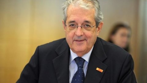 Unicredit: Saccomanni nombrado presidente