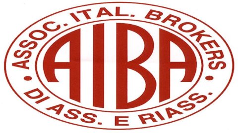 Aiba: „Simplificarea contractelor de asigurare”