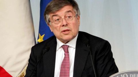 Zanonato: “Pagare tutti i debiti della Pa nel 2013? Non so se si può fare”