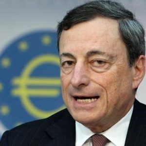 Draghi non cambia i tassi e avverte: resteranno così a lungo o diventeranno anche più bassi