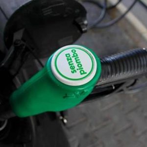 Effetto Egitto sulla benzina, arrivano nuovi rincari