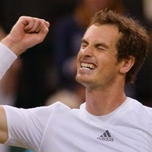 Murray finalde Djokovic'i yendi: Wimbledon 77 yıl sonra yeniden İngiliz