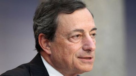 Draghi: “Risanamento inevitabile, ma sia più orientato alla crescita”