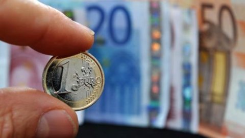 S&P, Italia declassata a BBB. I timori di Letta: “Il Paese resta vigilato speciale”