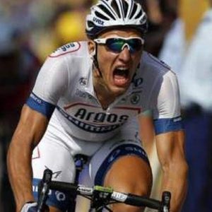 Tour de France ، لا يزال Kittel. فروم يسقط ، نيبالي باللون الأصفر