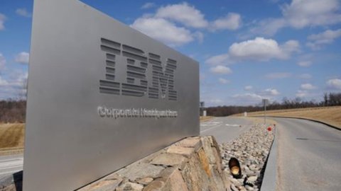 Chip, IBM seeks alliance with Google to beat Intel