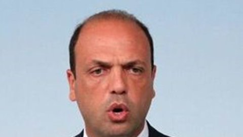 Senato: respinta la mozione di sfiducia contro Alfano