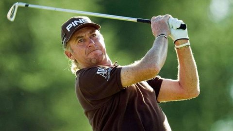 Golf. Jimenez in testa all’Open Championship, Woods a un colpo di distanza