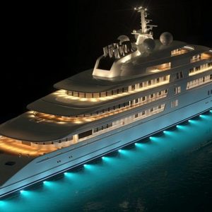 E’ Azzam lo yacht più grande del mondo: con i suoi 180 metri ha scavalcato Abramovich