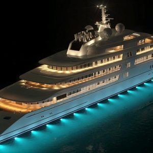 Azzam es el yate más grande del mundo: con sus 180 metros ha superado a Abramovich