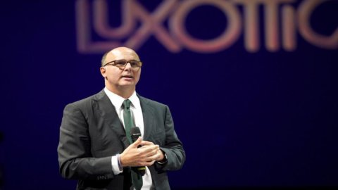 Luxottica: utile 2013 +1,9%, quarto trimestre -65%