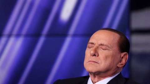 Borsa: sentenza Berlusconi, Mediaset crolla