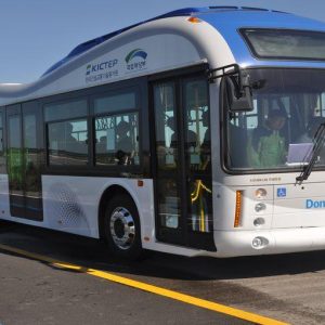 Corea del Sud, arriva il bus elettrico che si ricarica mentre viaggia