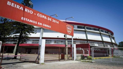 Copa del Mundo, los estadios brasileños aún no están listos