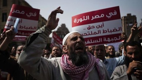 Mısır ve polis Mursi'nin destekçilerini tahliye etti: bu bir kan banyosu