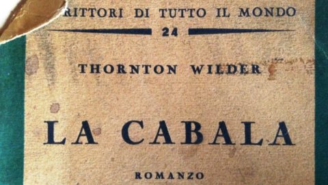 Ferragosto, letture sotto l’ombrellone