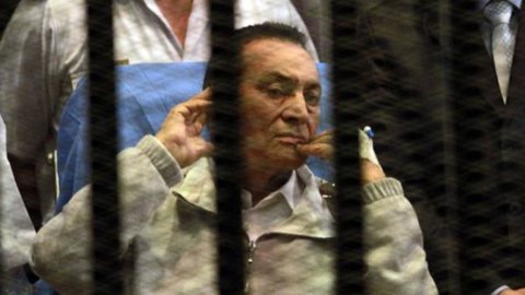 Egitto, scarcerato ex presidente Mubarak